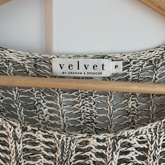 Velvet by Graham & Spencer Knit Sweater (S) - Picture 3 of 5